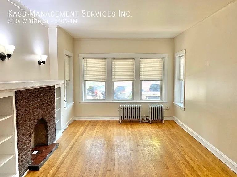 5104 W 18th St #1M — Photo 4