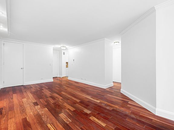 3rd image of 155 W 68th St APT 428