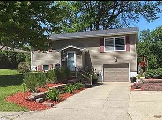 1901 Hillcrest Dr, Atlantic, IA 50022