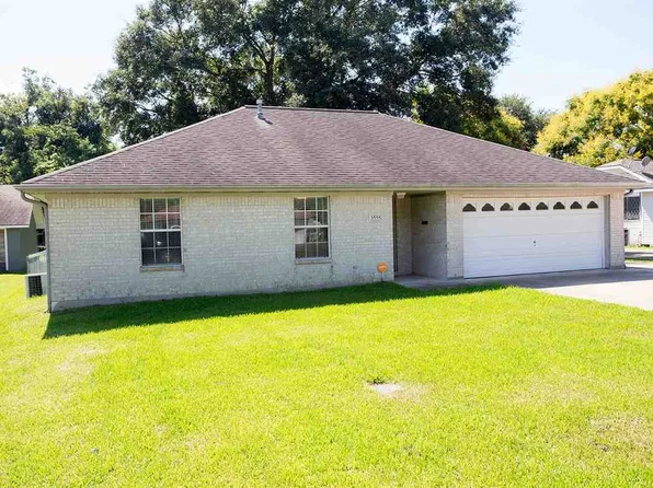 3555 Cleveland Ave, Groves, TX 77619