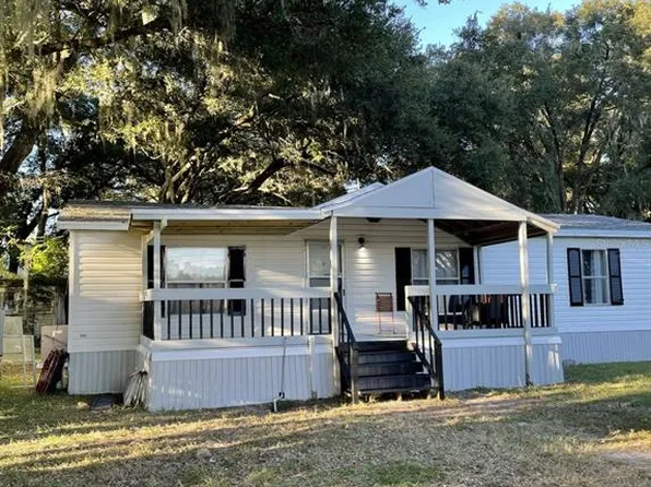 145 E LEMON STREET, LADY LAKE, FL 32159