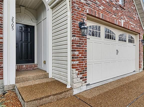 3rd image of 2505 Andrea Crest Dr