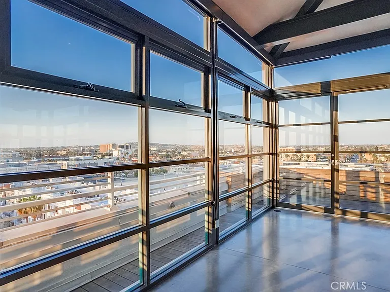 100 W 5th St #Penthouse 9B — Photo 28