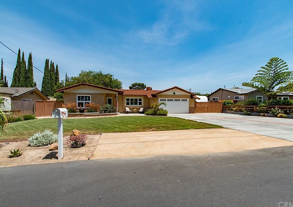 1st image of 631 E Fellows Dr