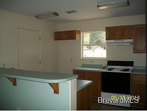 3rd image of 1860 Tropic St
