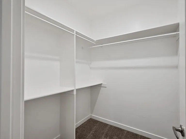 735 E Zekes Ct — Photo 15