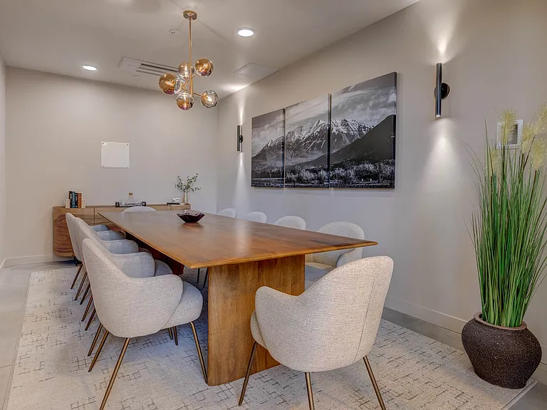 330 Belhaven — Photo 19