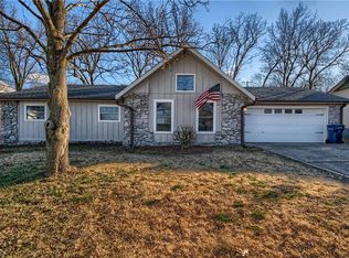 2206 W Tulsa St, Siloam Springs, AR 72761