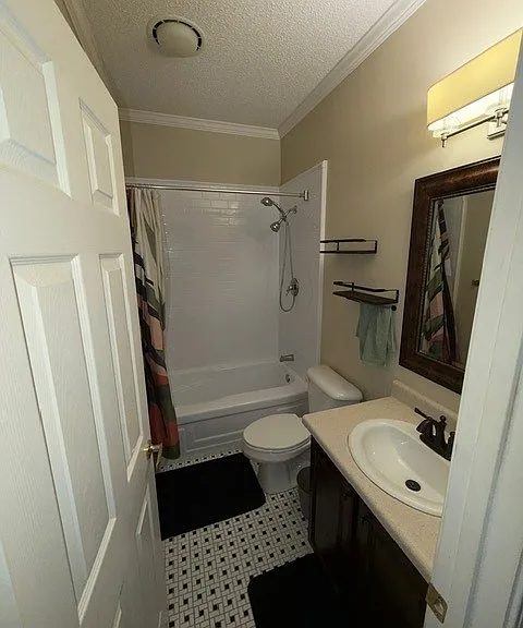 4626 Attleboro St — Photo 7