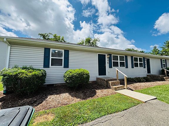 2nd image of 400-490 Harmon Cir SE #435