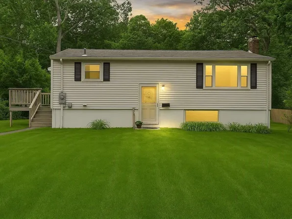 60 Holbrook Ave, Stoughton, MA 02072