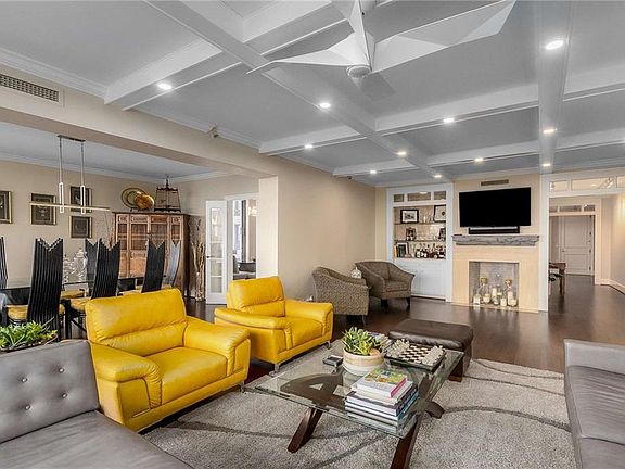 5th image of 2660 Peachtree Rd NW APT 13F