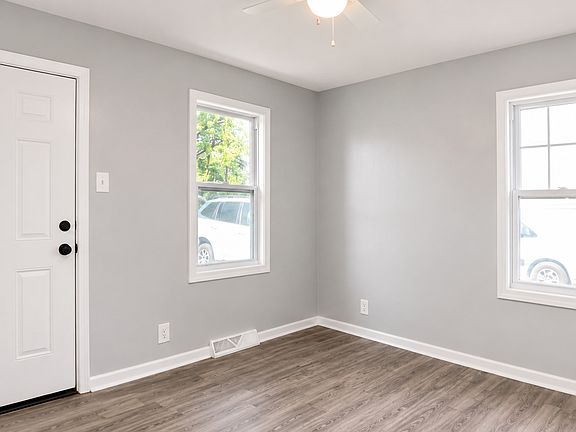 4th image of 5301 W Westlane Ave