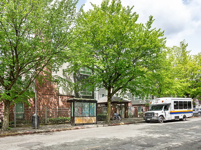 Cascade Court Apartments — Photo 18