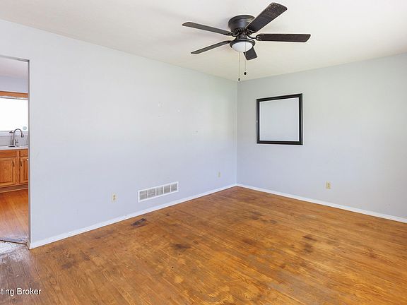5th image of 10807 Beatrice Way