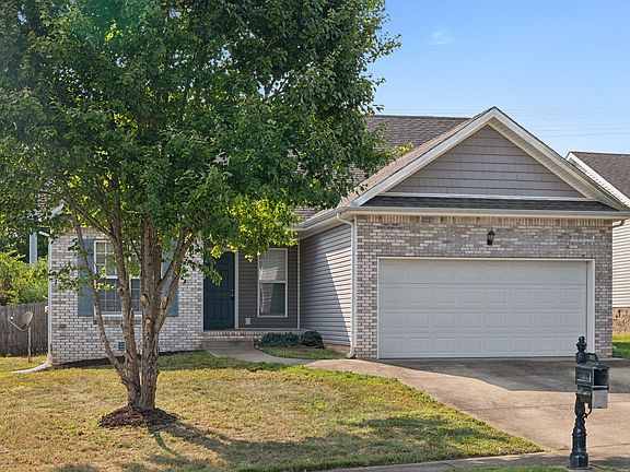 3rd image of 3475 Oak Creek Dr