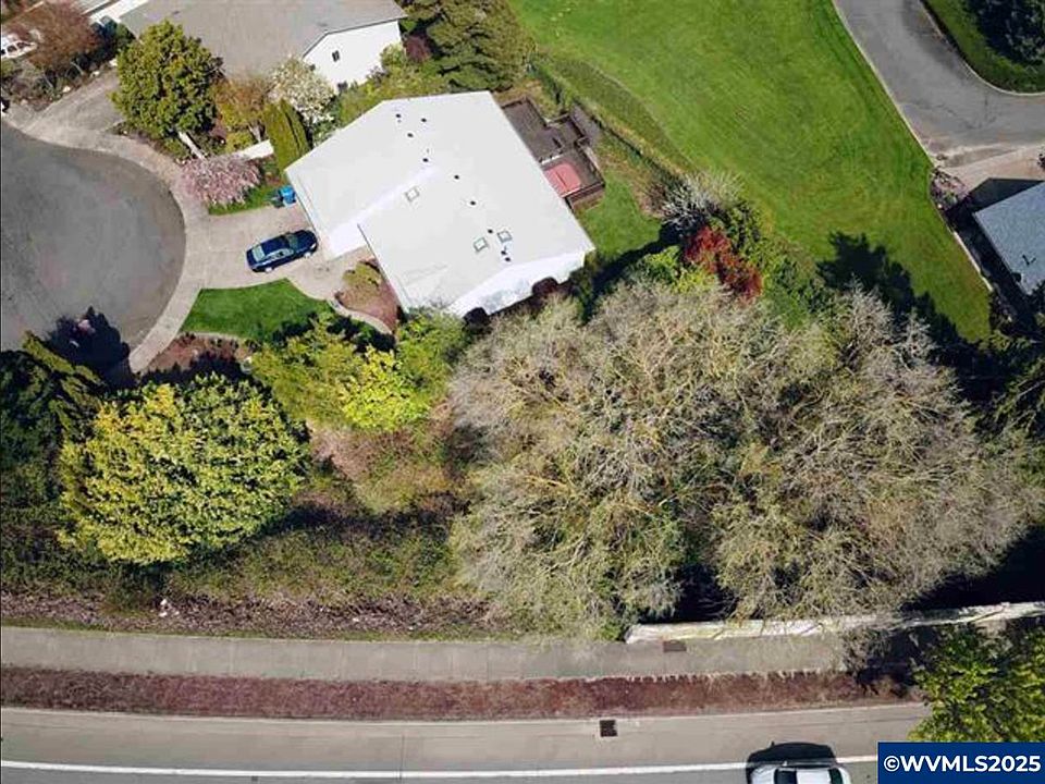 2nd image of 2990 Wallace Rd NW