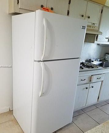 5th image of 20327 NE 2nd Ave APT 3