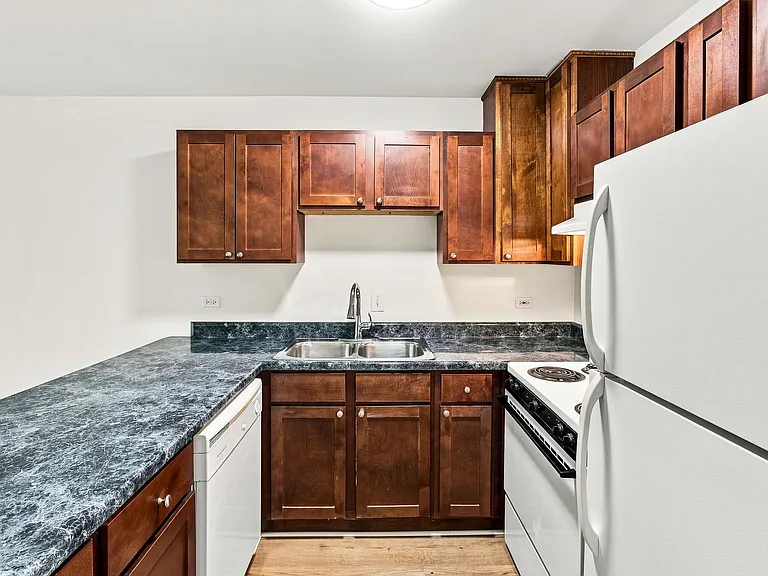 543 Burlington Ave #212 — Photo 4