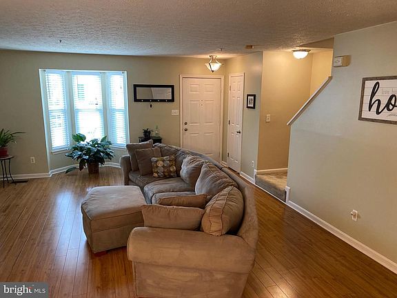 2nd image of 4438 Greenwich Ct