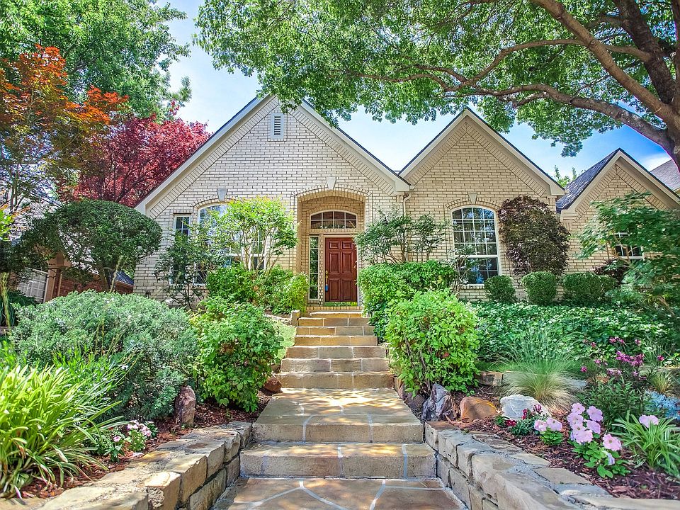 1st image of 604 Bel Air Dr