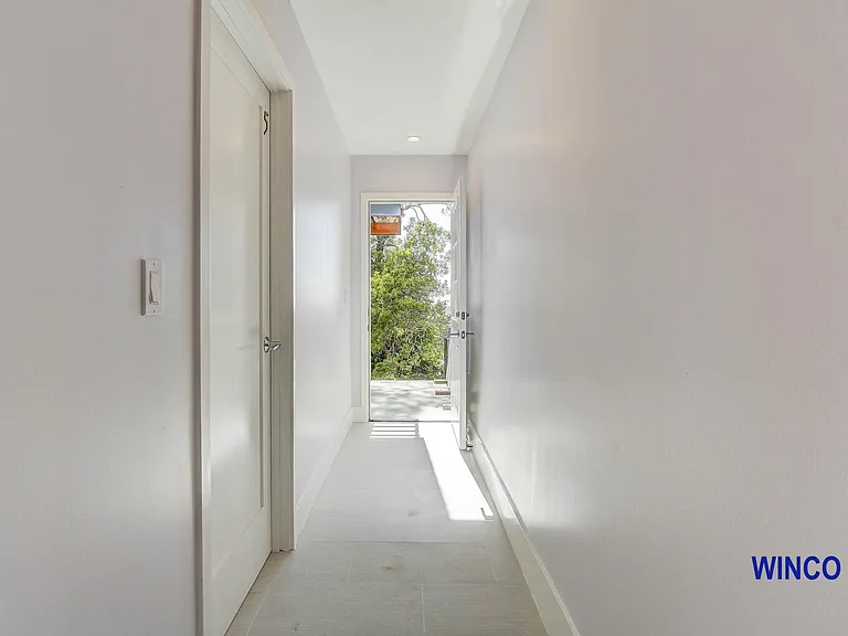 263 Ralston St — Photo 16