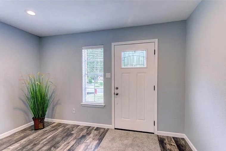 1710 Palmetto Dr — Photo 2