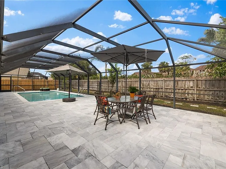 2467 Pine Woods Cir #3 — Photo 20