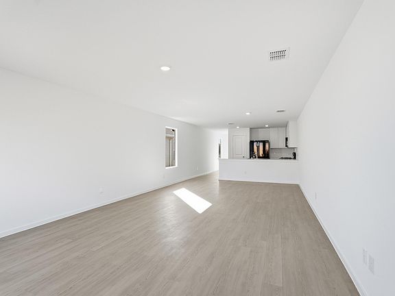 2nd image of 3914 Selawik St