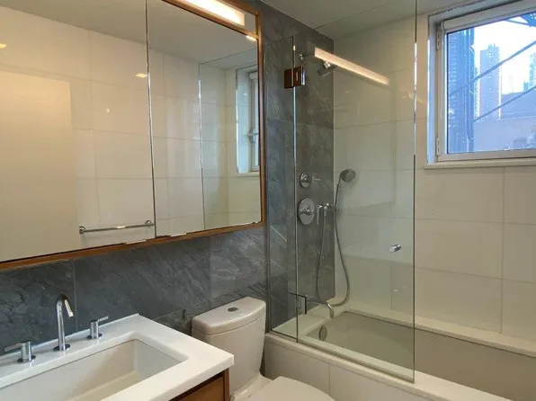 301 West 53rd Street image 14 of 23