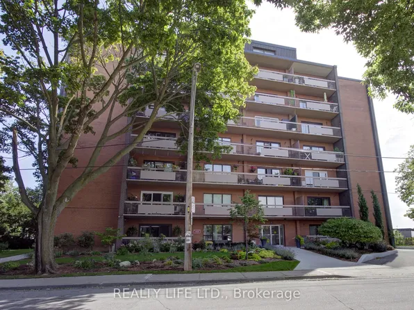 41 Lake Shore Dr #502, Toronto, ON M8V 1Z3