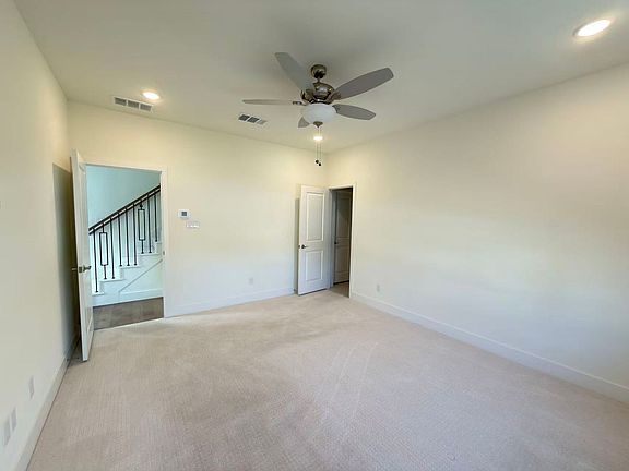 2nd image of 7043 Lathrop Ln