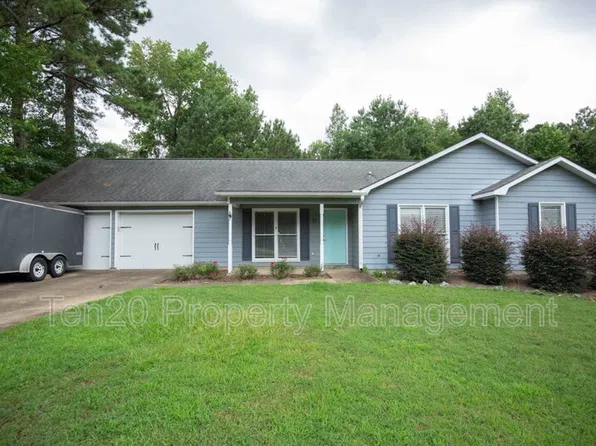 21 Lee Rd #2004, Phenix City, AL 36870