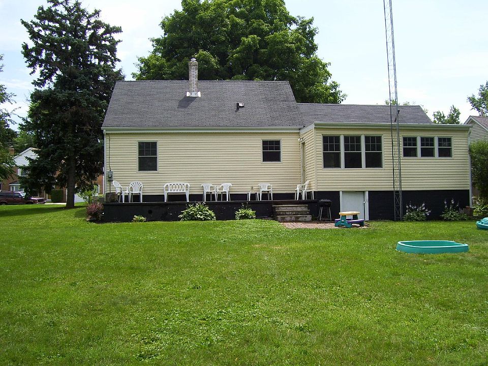 2nd image of 1325 N 14th St