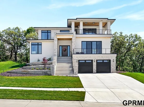 22603 Sanctuary Ridge Dr, Elkhorn, NE 68022