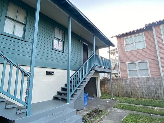 2nd image of 2354 Forbes St #2354
