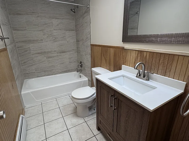400 Riverside Dr #13 — Photo 5
