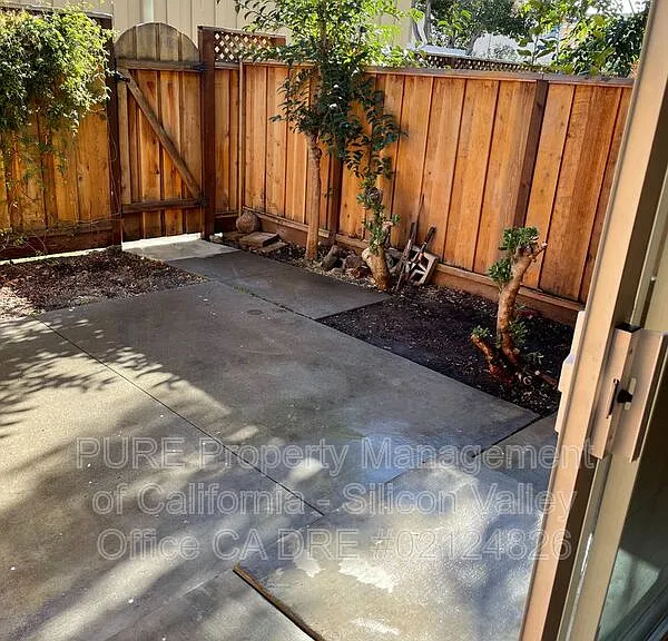 831 Pomeroy Ave #4 — Photo 8