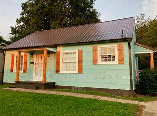 3730 Speedway Cir, Knoxville, TN 37914