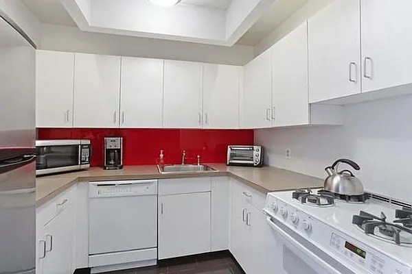 Sold by Corcoran | media 3