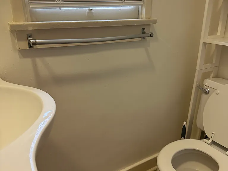 305 W Olive Ave #4 — Photo 8