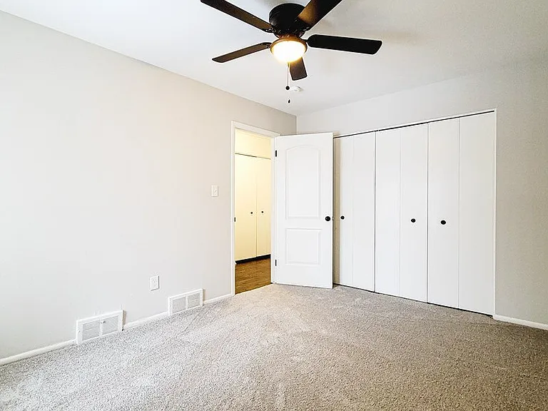 590 E Lewiston Ave — Photo 18