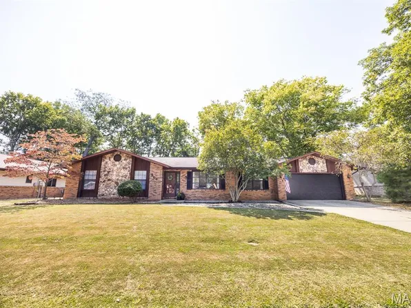 905 Dartmouth Dr, O Fallon, IL 62269