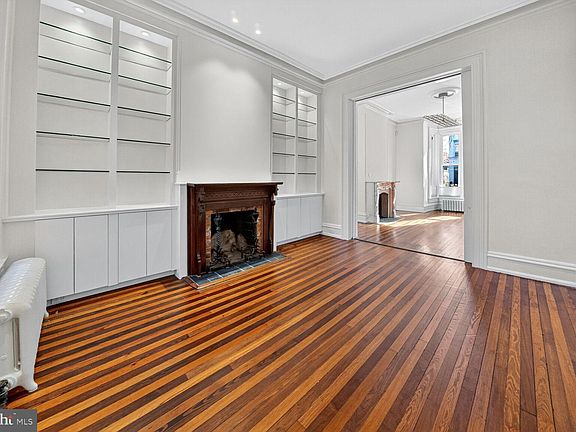 5th image of 917 O St NW