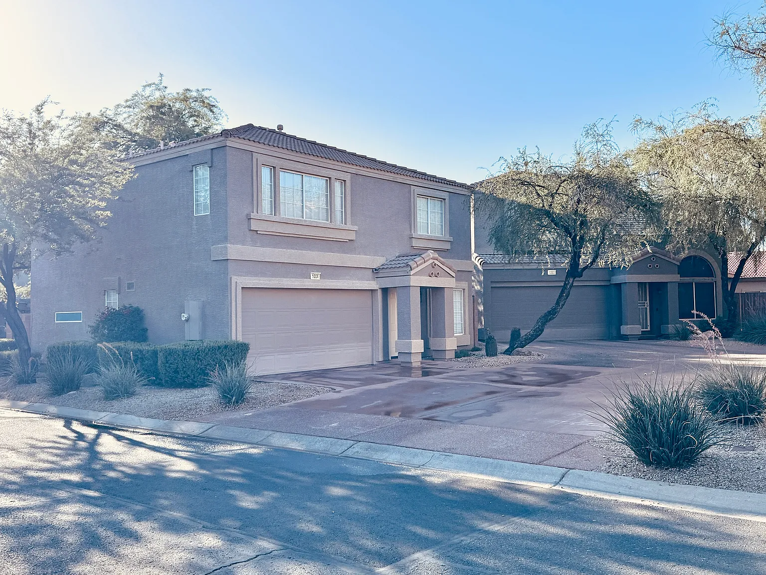 3 bed, 2.5 bath, 1583 sqft, $2,300 — Photo 2