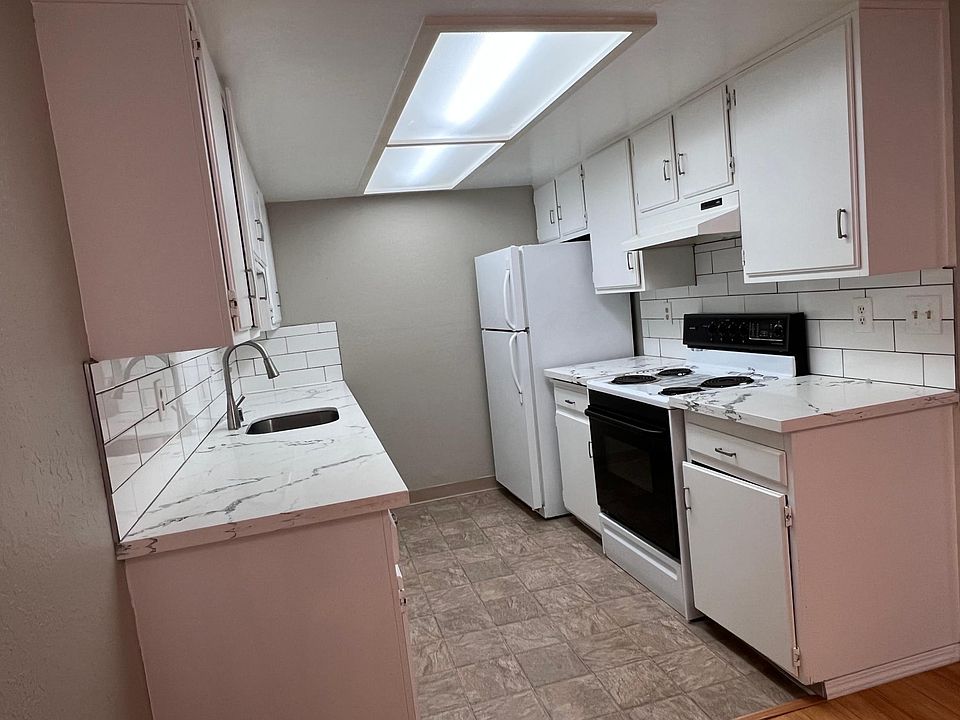 1st image of 14506 NE 6th Pl #1