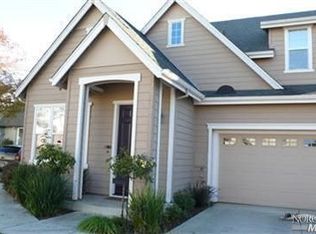 38 Windsor Ct, Napa, CA 94558