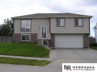 6510 N 112th St, Omaha, NE 68164