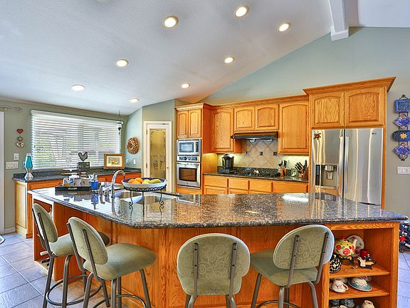4th image of 6909 Lenwood Way