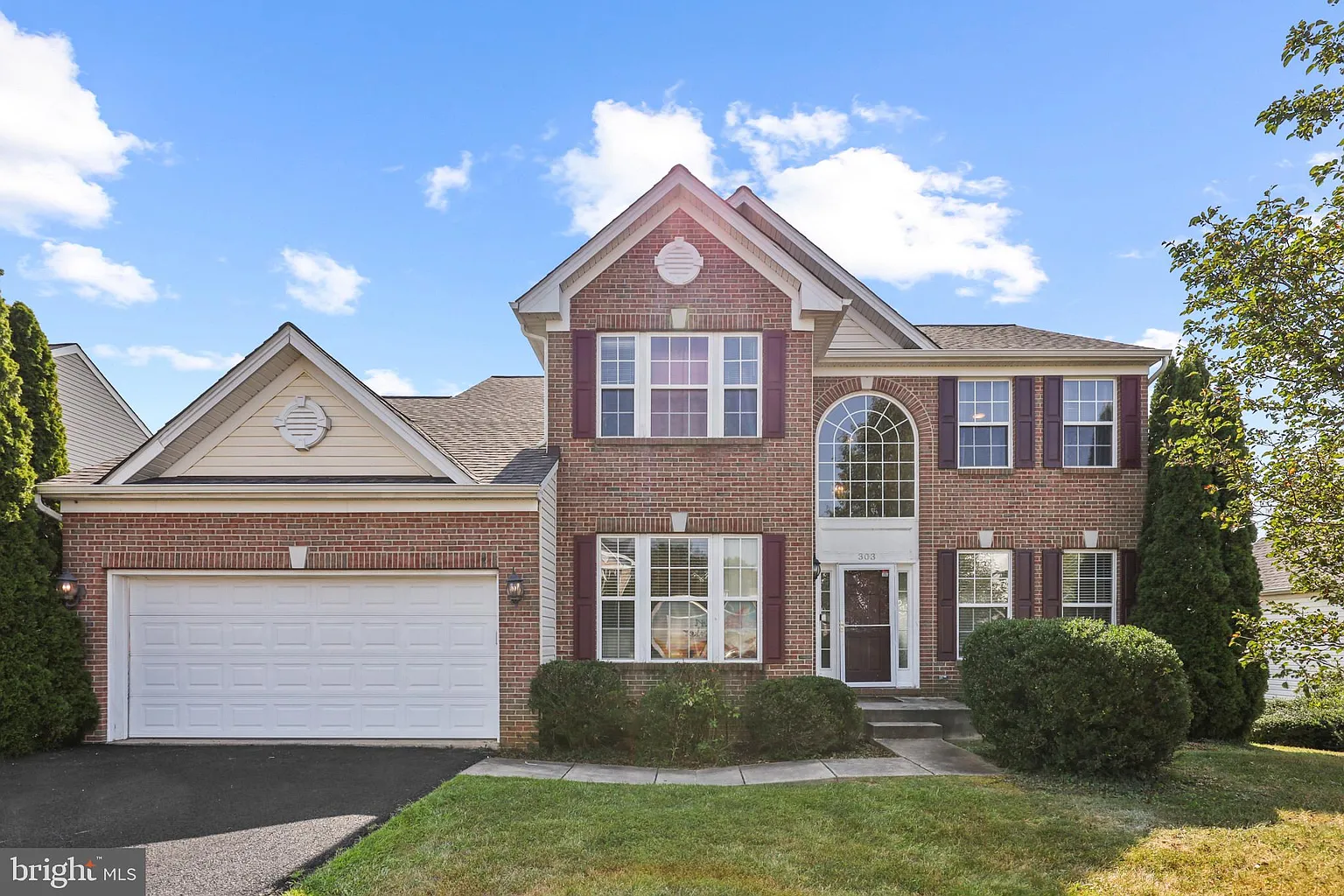 303 Woltham Ct photo 1